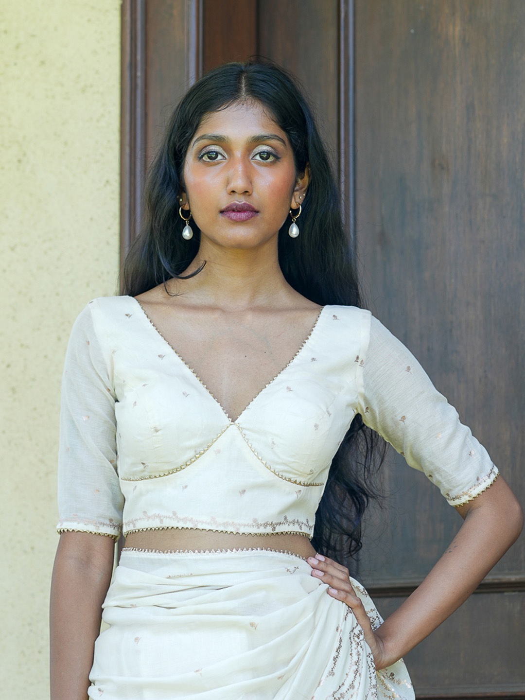 

Suta V Neck Short Sleeves Printed Saree Blouse, Off white