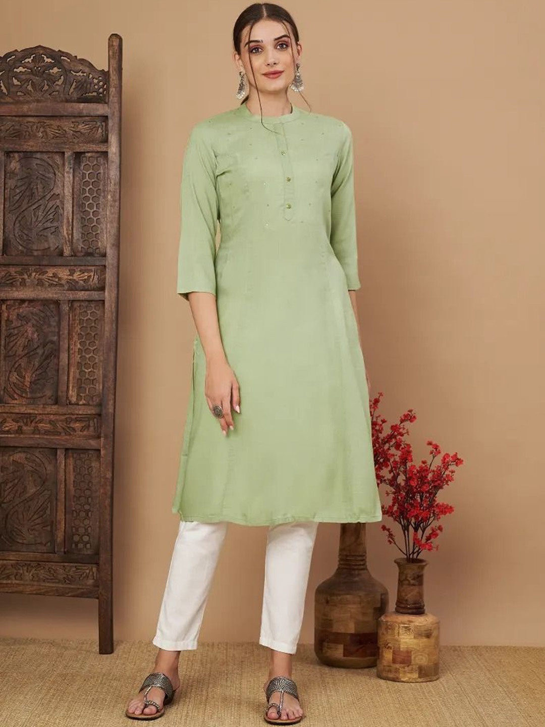 

Aaheli Mandarin Collar Three-Quarter Sleeves Sequenced Panelled Straight Kurta, Olive