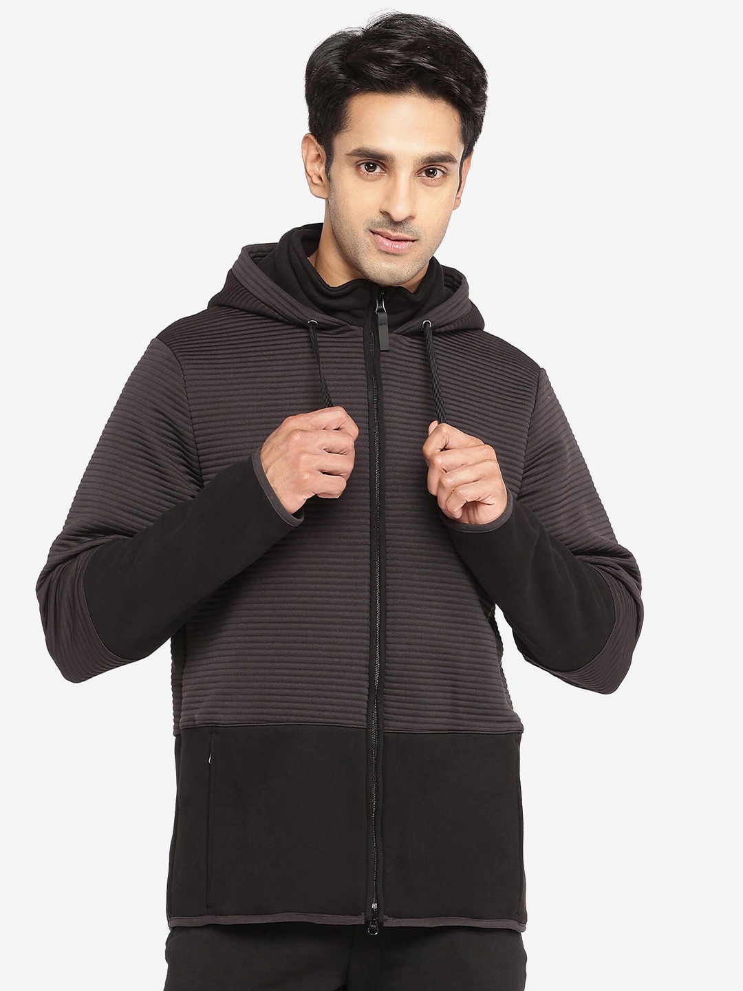 

Domyos By Decathlon Colourblocked Pullover Sweatshirt, Black