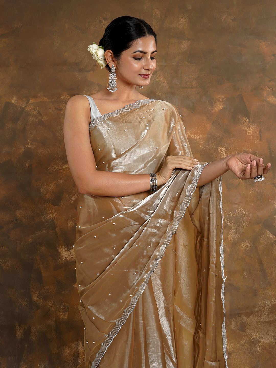 

TEEJH Embellished Sequinned Tissue Saree, Gold