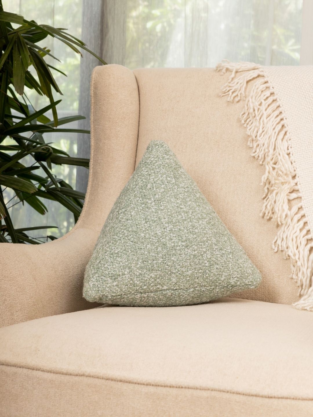

Eris Home Green Textured Pre- Filled Cushion