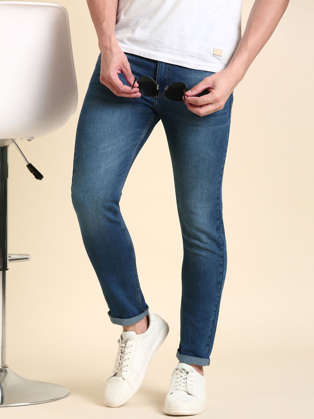 

Mast & Harbour Men Skinny Fit Light Fade Mid-Rise Stretchable Jeans, Blue
