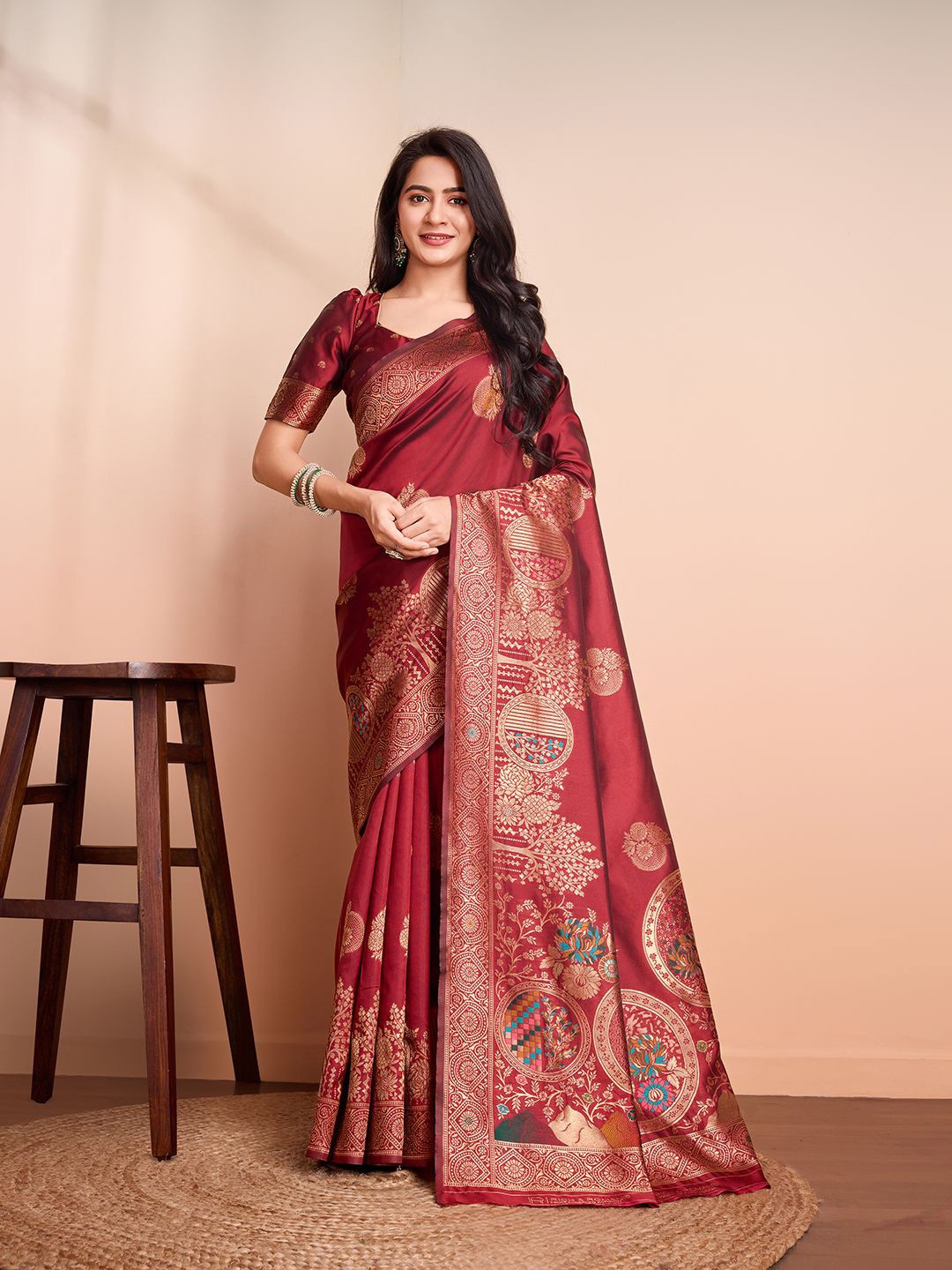 

RICH & ROMAN Ethnic Motifs Woven Design Zari Pure Silk Banarasi Saree, Maroon