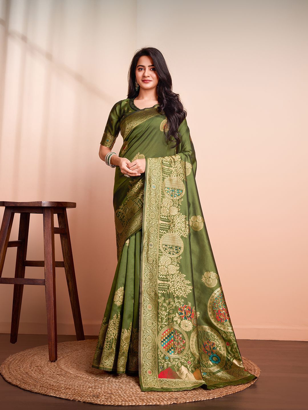 

RICH & ROMAN Ethnic Motif Zari Woven Pure Silk Saree, Olive