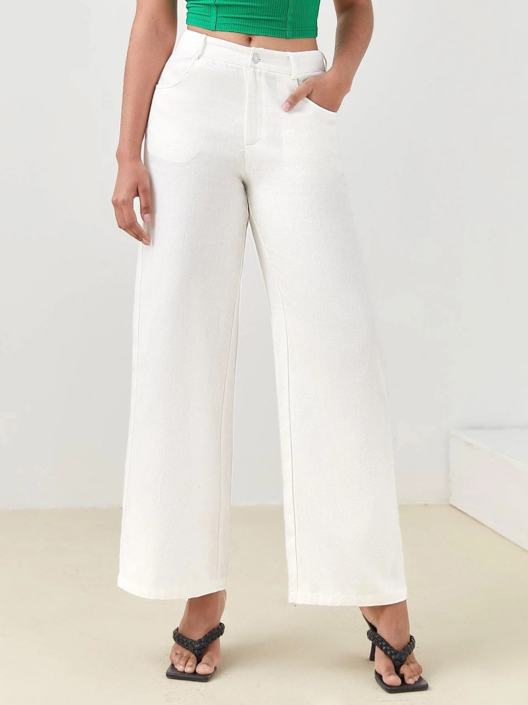

FNOCKS Women Relaxed Straight Leg Straight Fit Mid-Rise Trousers, White