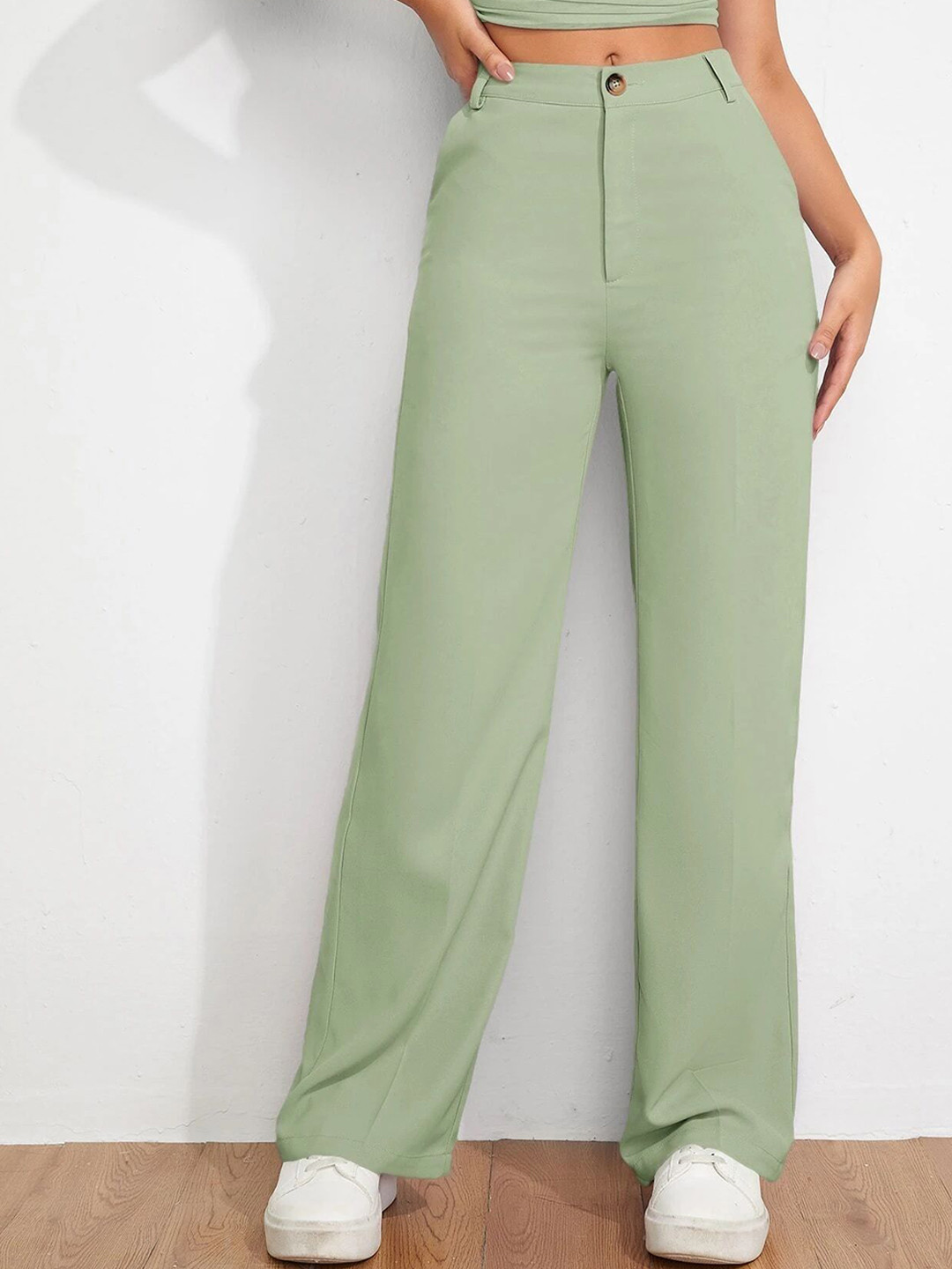 

FNOCKS Women Relaxed Straight Leg Straight Fit Mid-Rise Trousers, Lime green