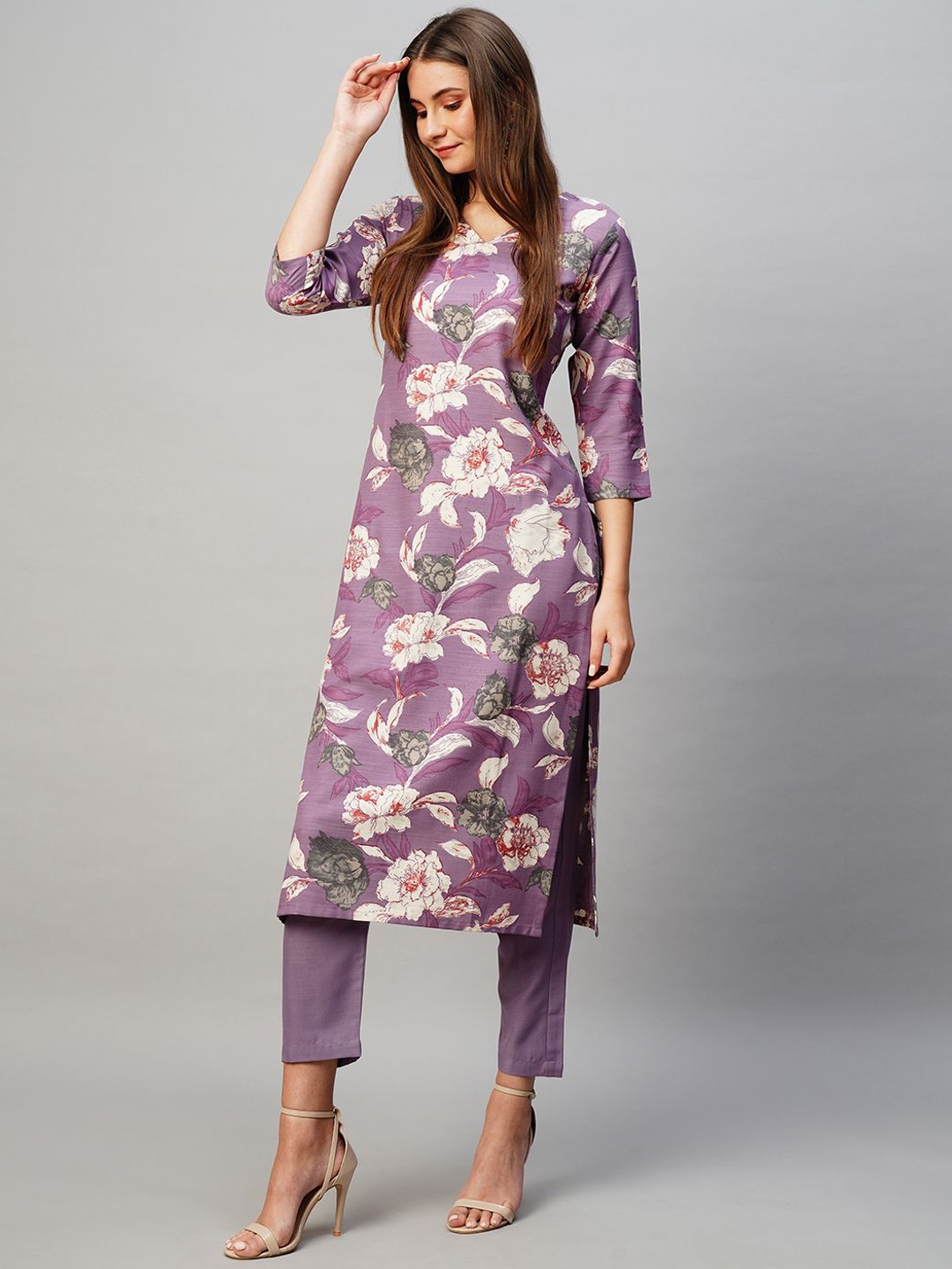 

Anni Designer Floral Printed Regular Kurta with Trousers, Purple