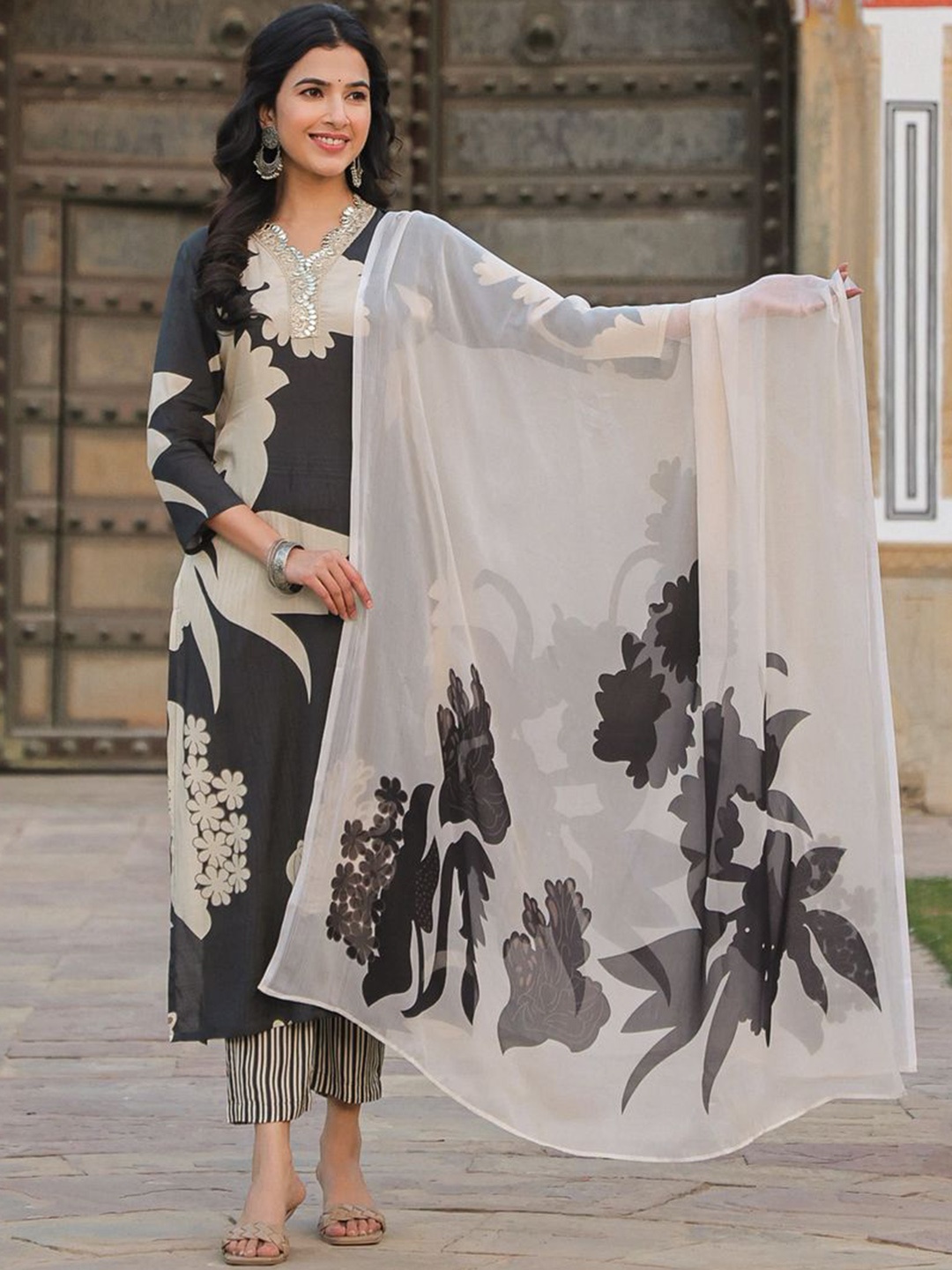 

Anni Designer Floral Printed V-Neck Straight Kurta with Trousers & Dupatta, Black