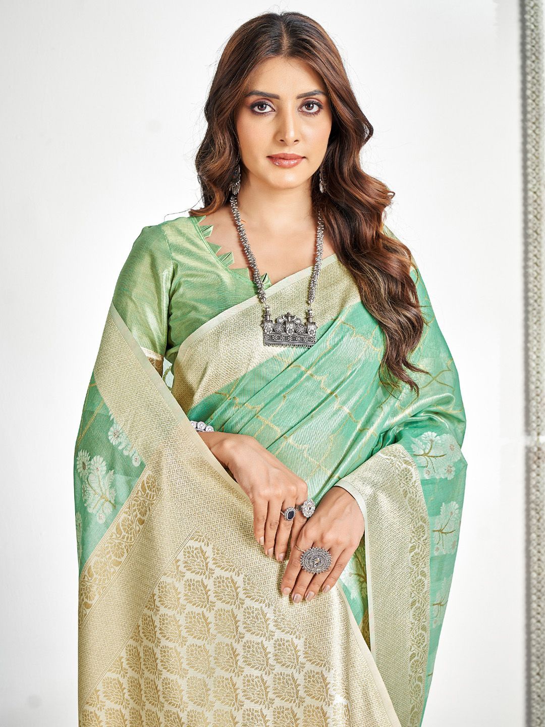 

Mitera Ethnic Motifs Zari Banarasi Saree, Sea green