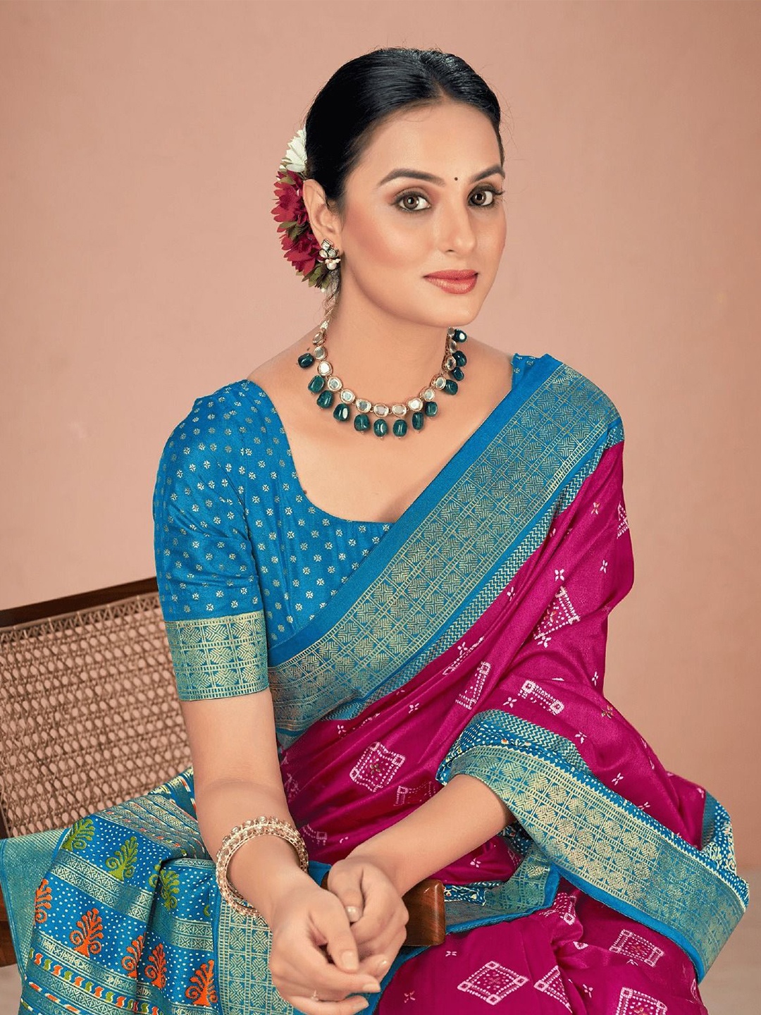 

AVANSHEE Ethnic Motifs Zari Sambalpuri Saree, Pink