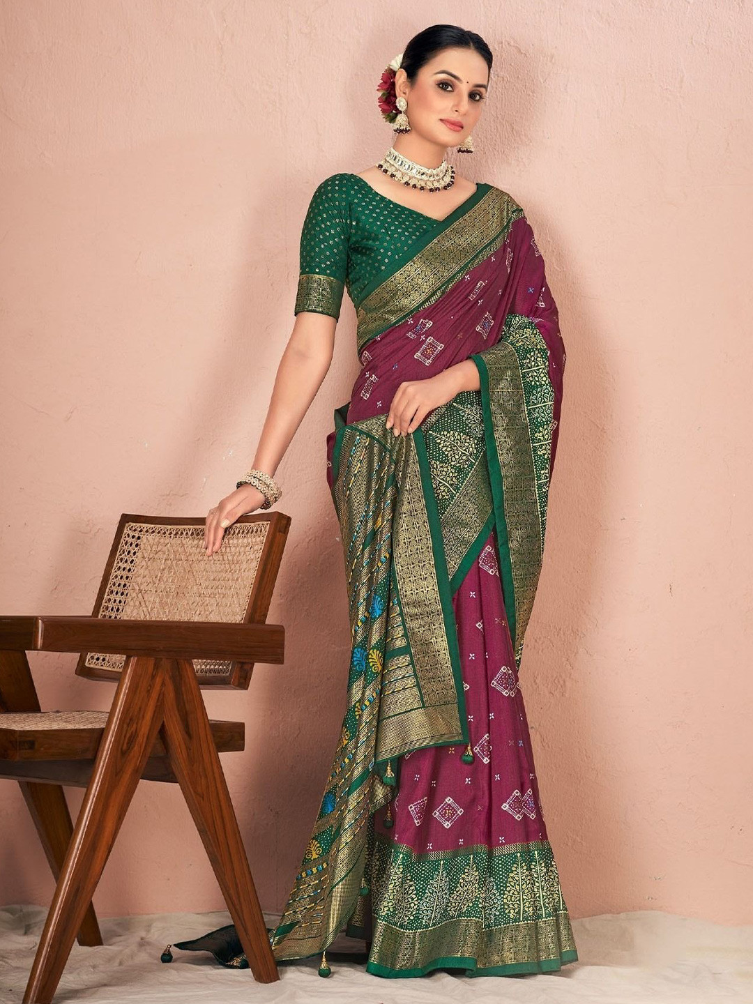 

AVANSHEE Ethnic Motifs Zari Sambalpuri Saree, Purple