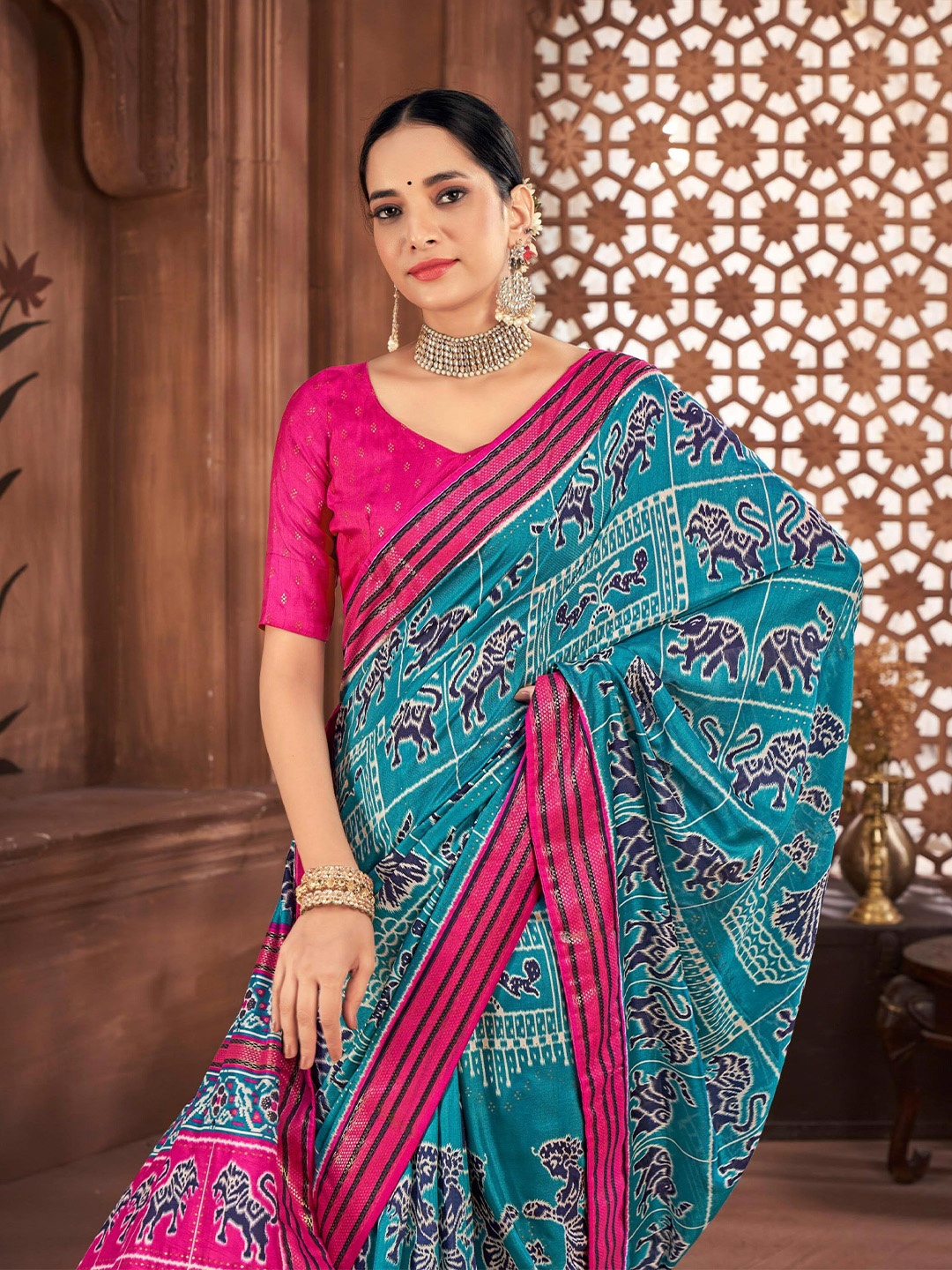 

AVANSHEE Ethnic Motifs Sambalpuri Saree, Blue