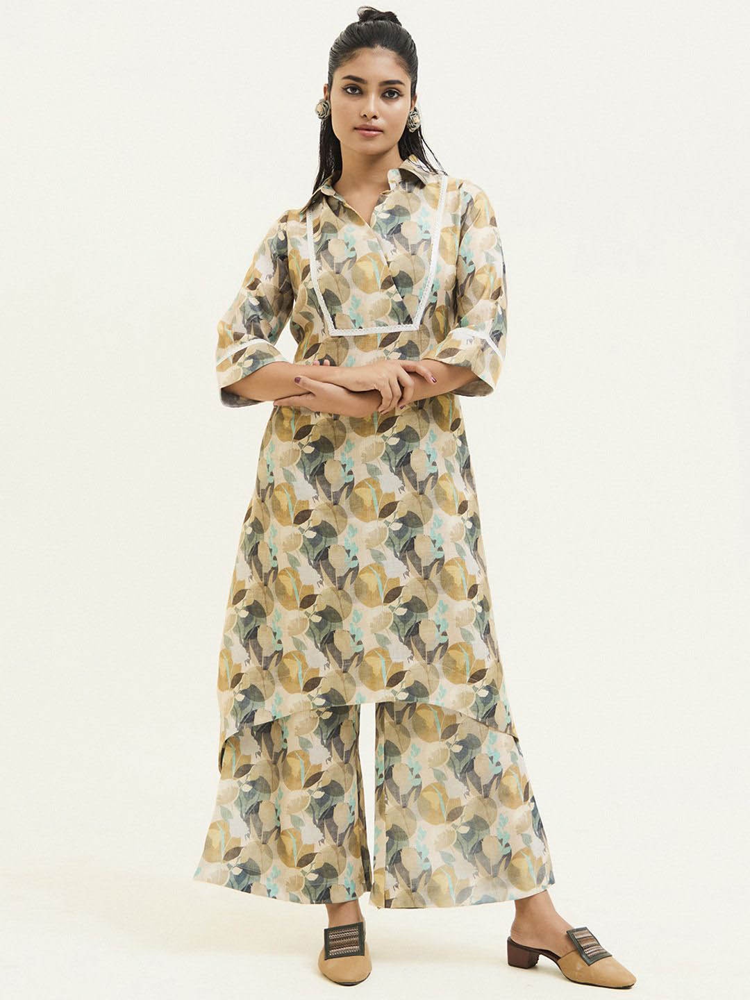 

Jaipur Kurti Abstract Printed Asymmetrical Kurta Set, Green
