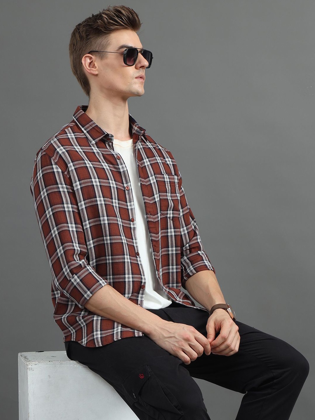 

Bushirt Men Classic Tartan Checks Spread Collar Casual Shirt, Brown