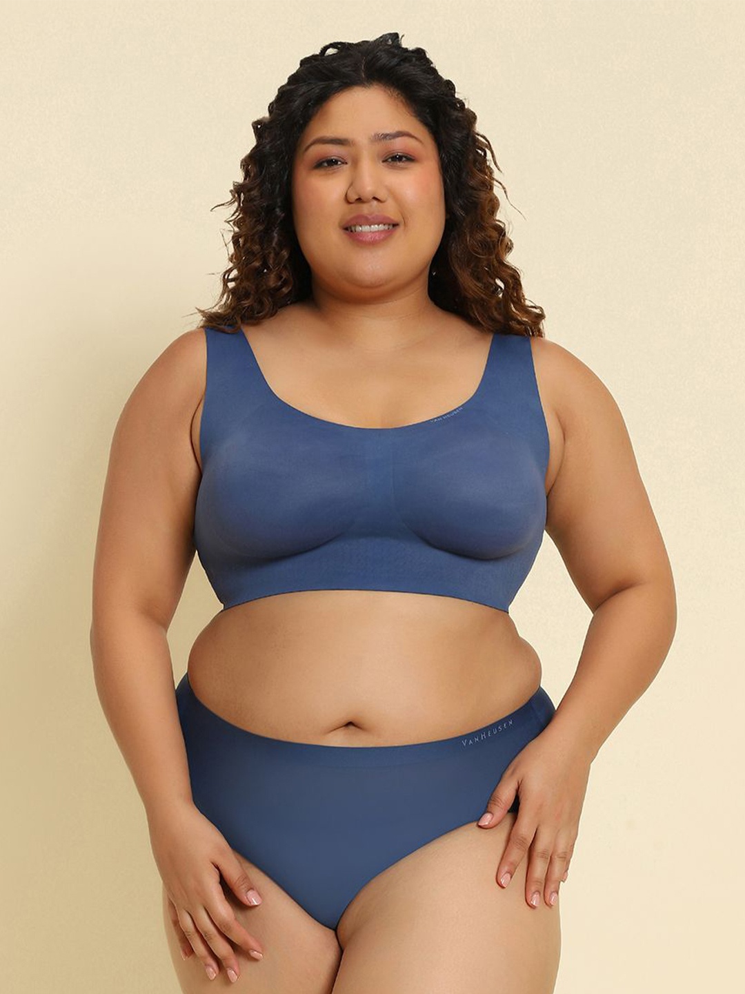 

Van Huesen Body Shaper Padded Seamless Bra with Full Coverage and Removable Pads, Blue