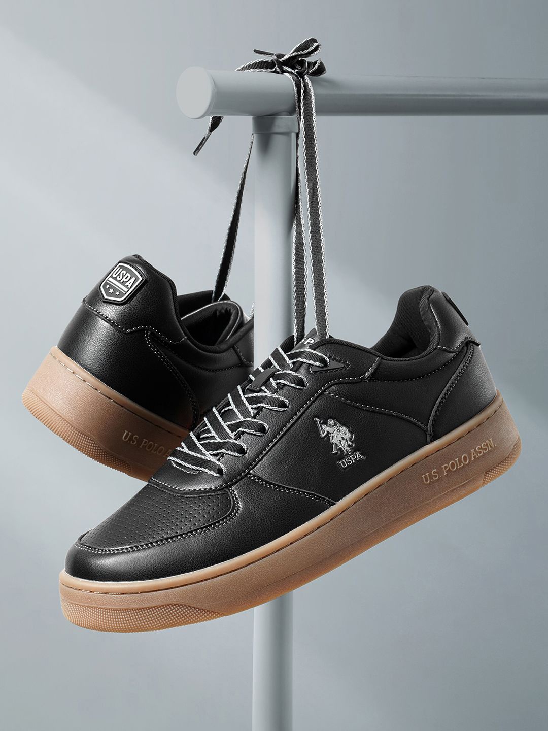 

U.S. Polo Assn. Men Kodiak 2.0 Retro Court Sneakers, Black