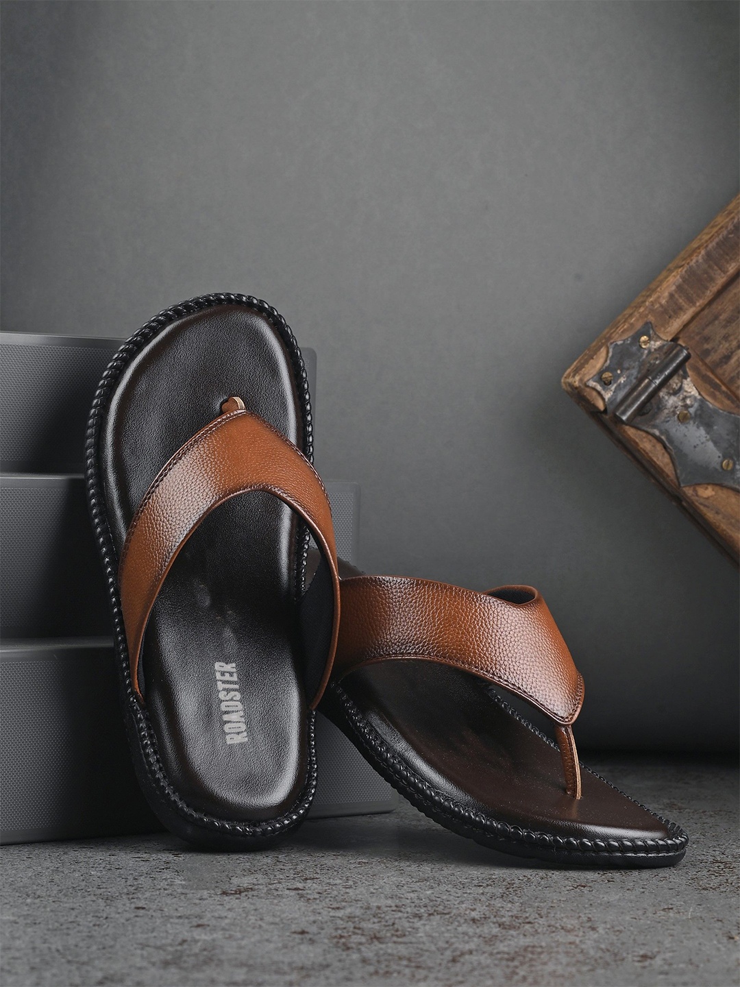 

The Roadster Lifestyle Co. Men Tan Brown Lightweight Comfort Sandals