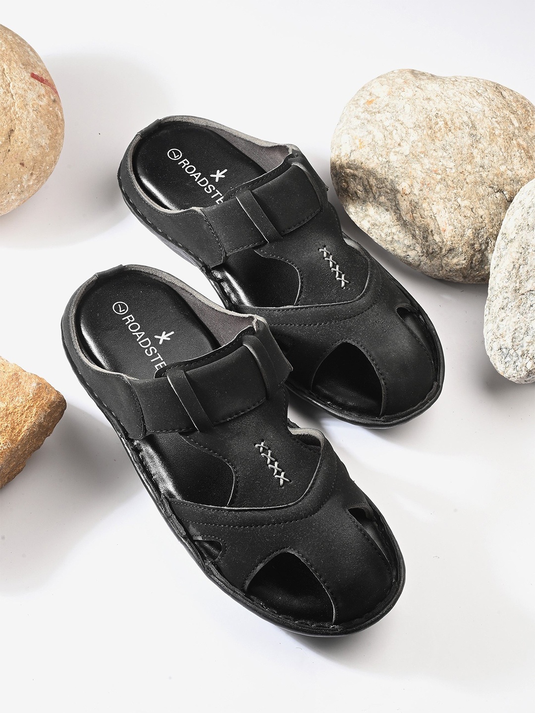 

The Roadster Lifestyle Co. Men Lightweight Comfort Sandals, Black