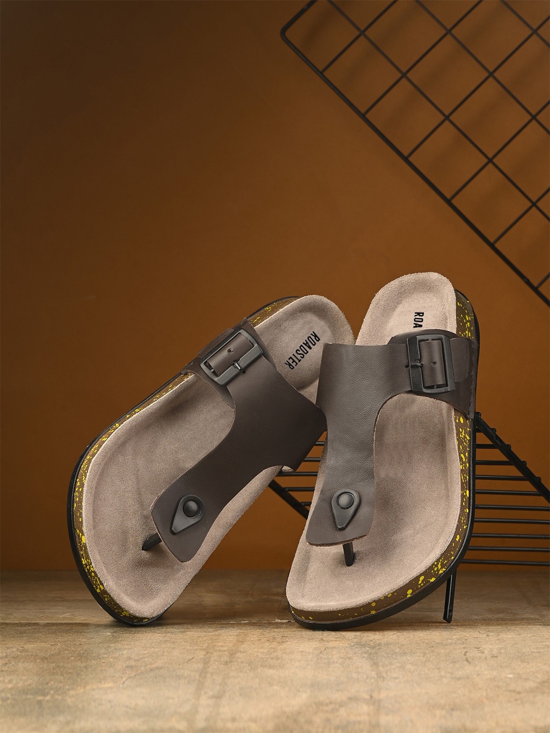 

The Roadster Lifestyle Co. Men Brown Lightweight Comfort Sandals