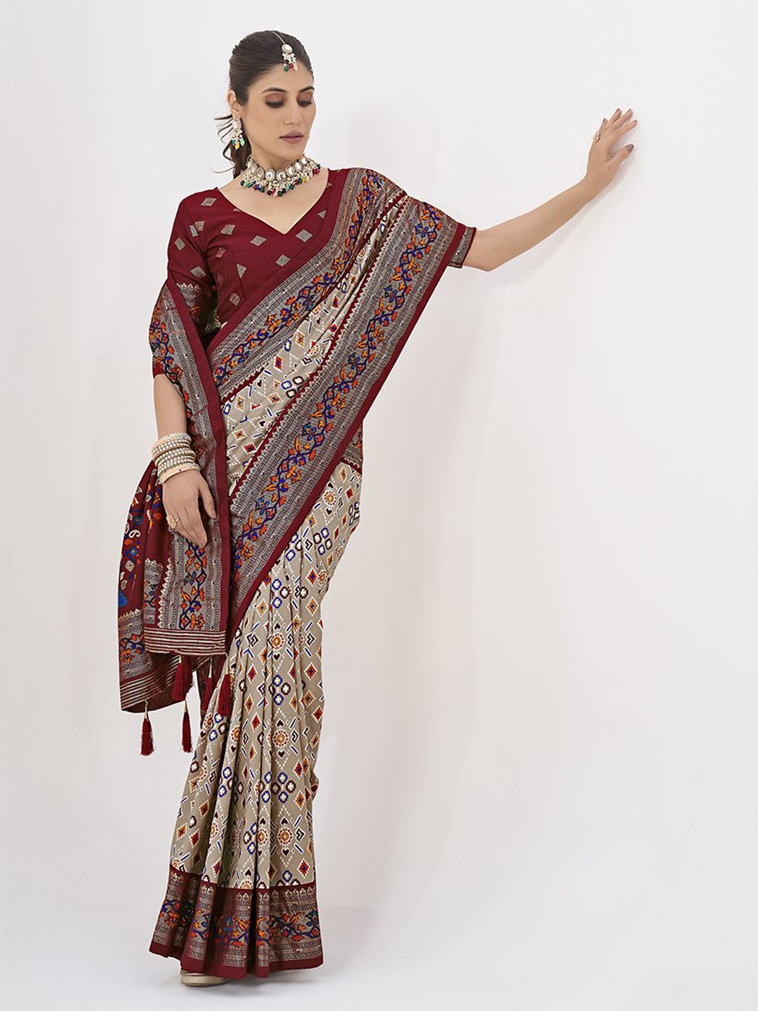 

Ethnielle Zari Pure Silk Woven Design Patola Saree, Maroon