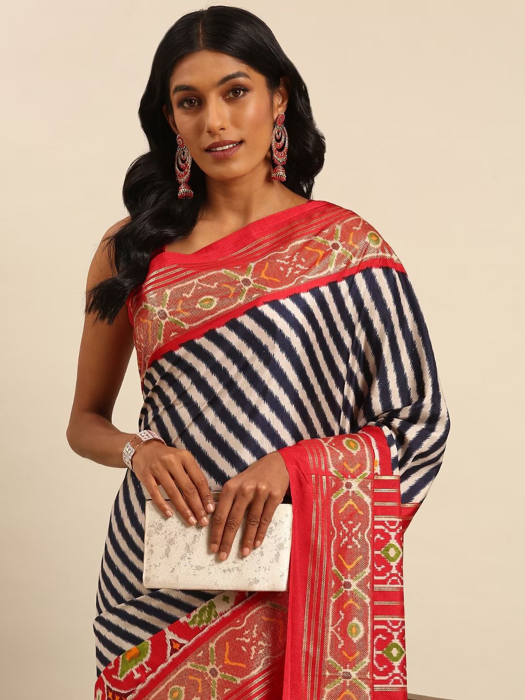 

AVANSHEE Striped Sambalpuri Saree, Navy blue