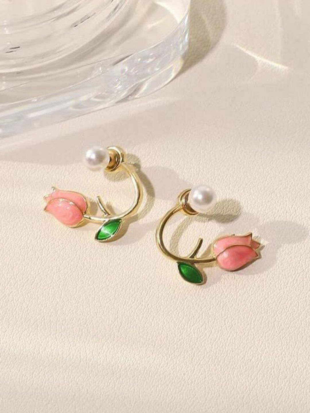 

Xivir Floral Studs Earrings, Pink