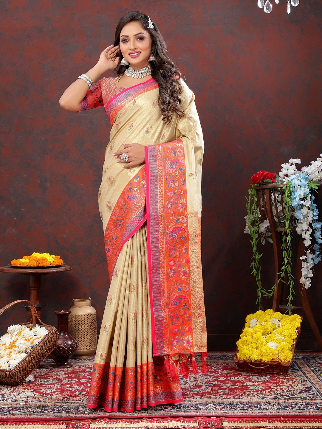 

Munir Ethnic Motifs Zari Kanjeevaram Saree, Beige