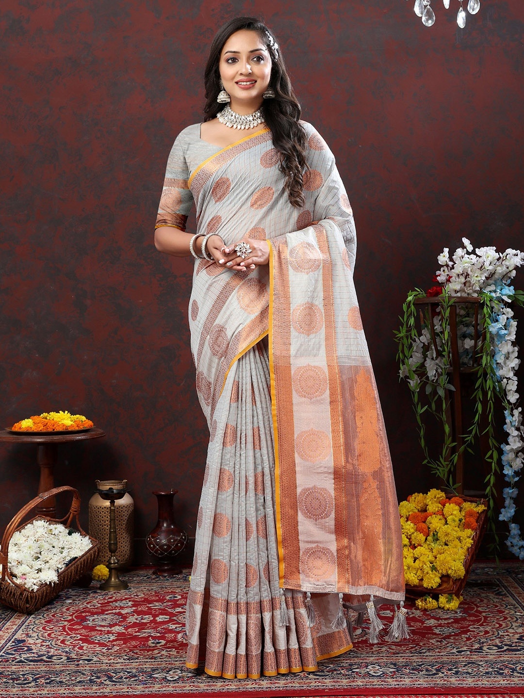 

Munir Woven Design Zari Banarasi Saree, Grey