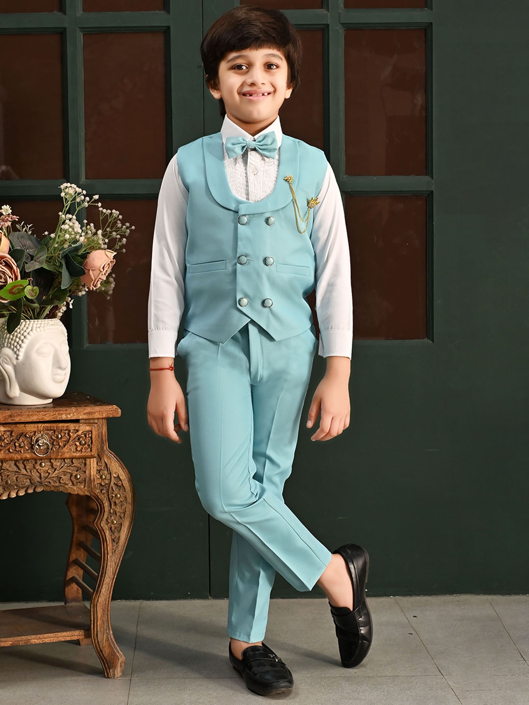

BT DEZINES Boys Solid Double-Breasted Three-Piece Suit, Blue