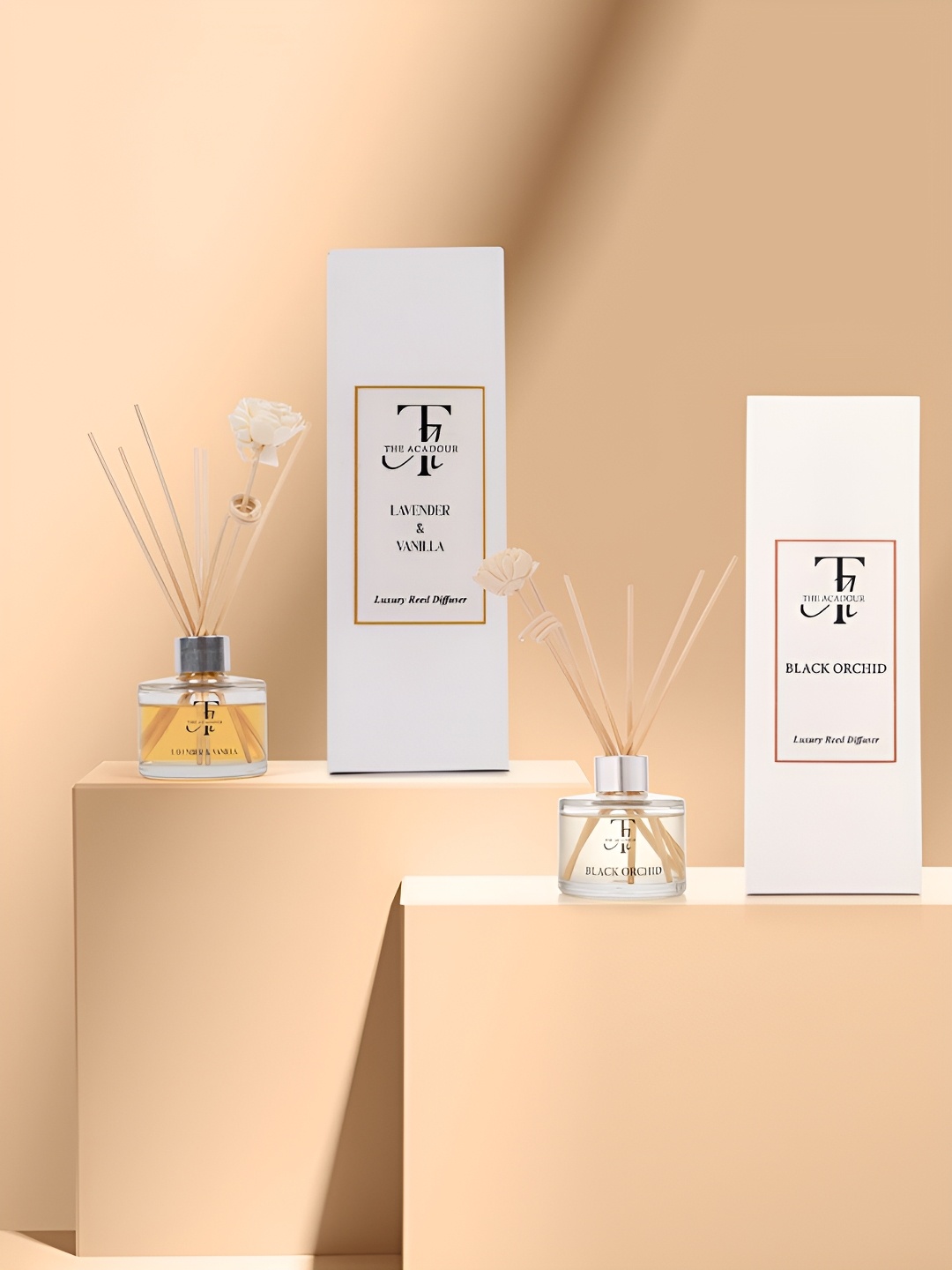

THE ACADOUR Set of 2 Reed Diffuser Black orchid and Lavender and Vanilla 100ml each, Transparent