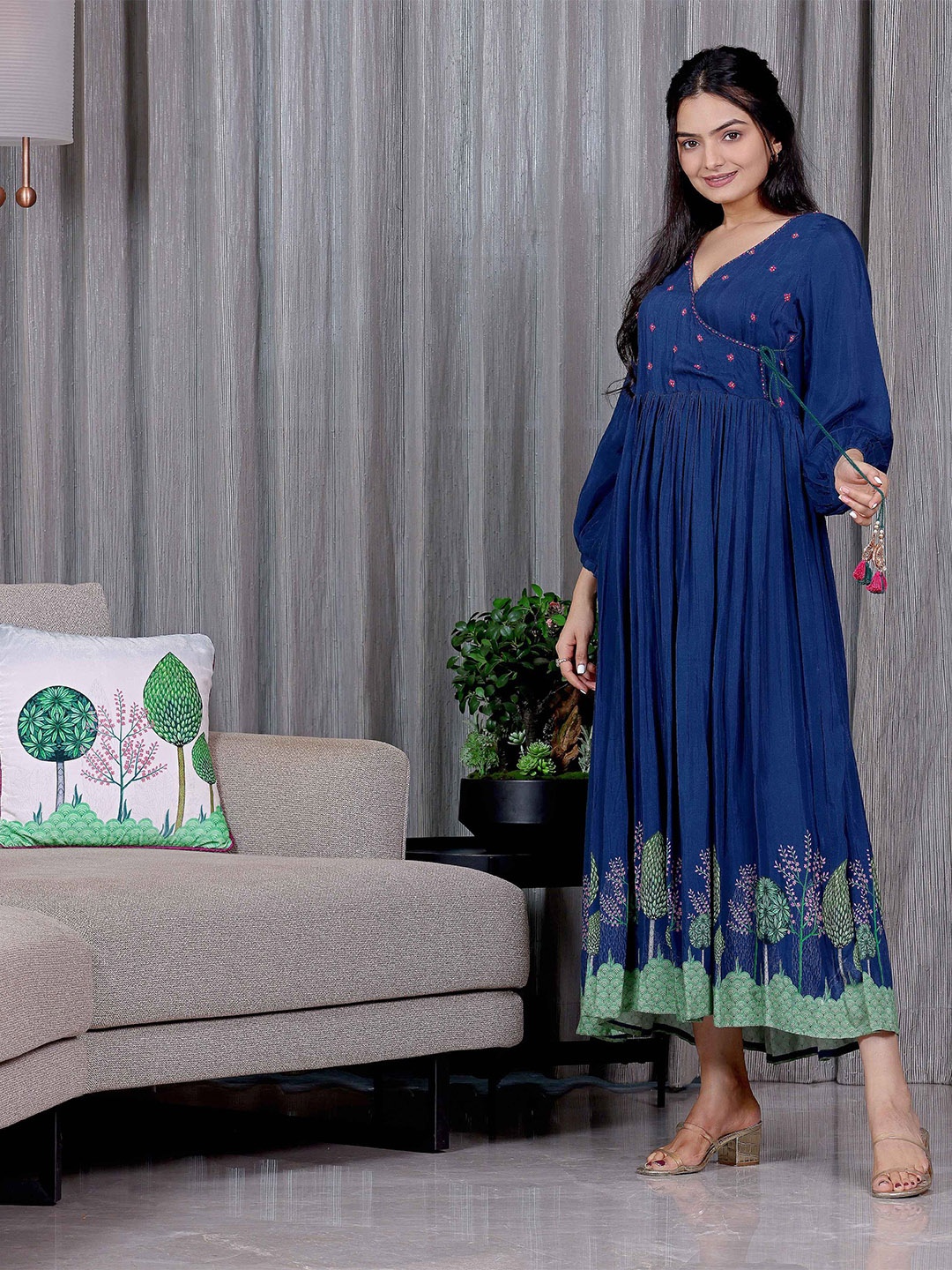 

SUKRUTI DESIGN Women Maxi Dress, Blue