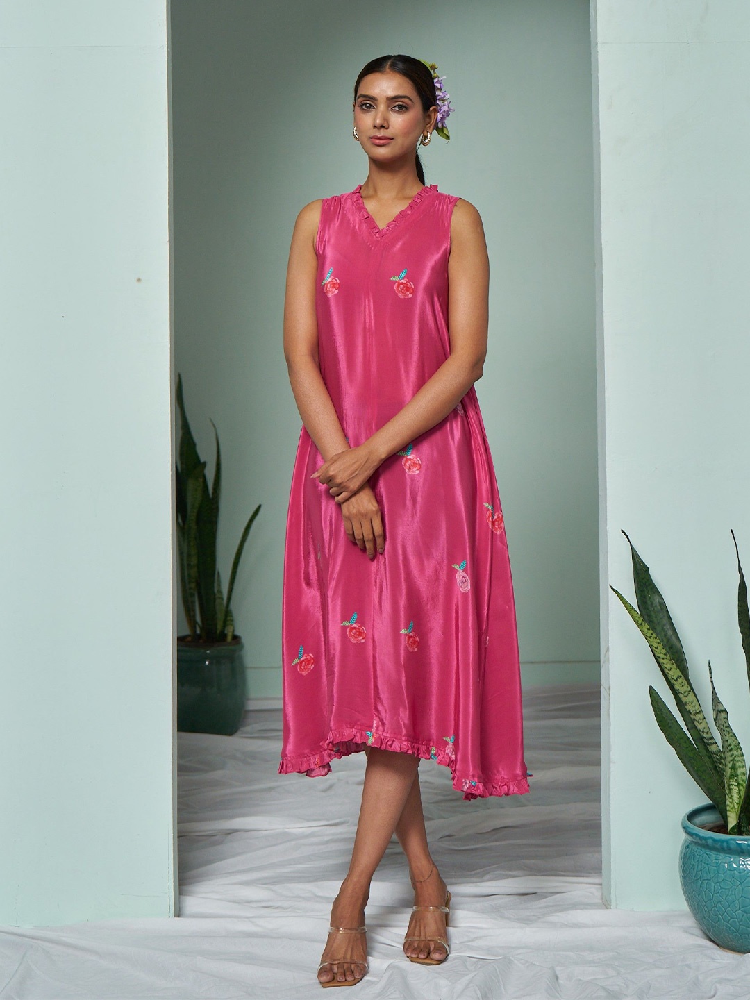 

SUKRUTI DESIGN Floral Printed V-Neck A-Line Dress, Pink