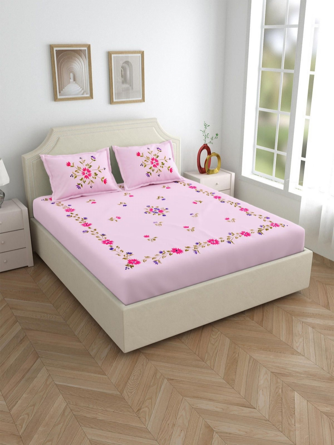 

Salona Bichona Pink Printed 300 TC Pure Cotton Super King Bedsheet With 2 Pillow Covers