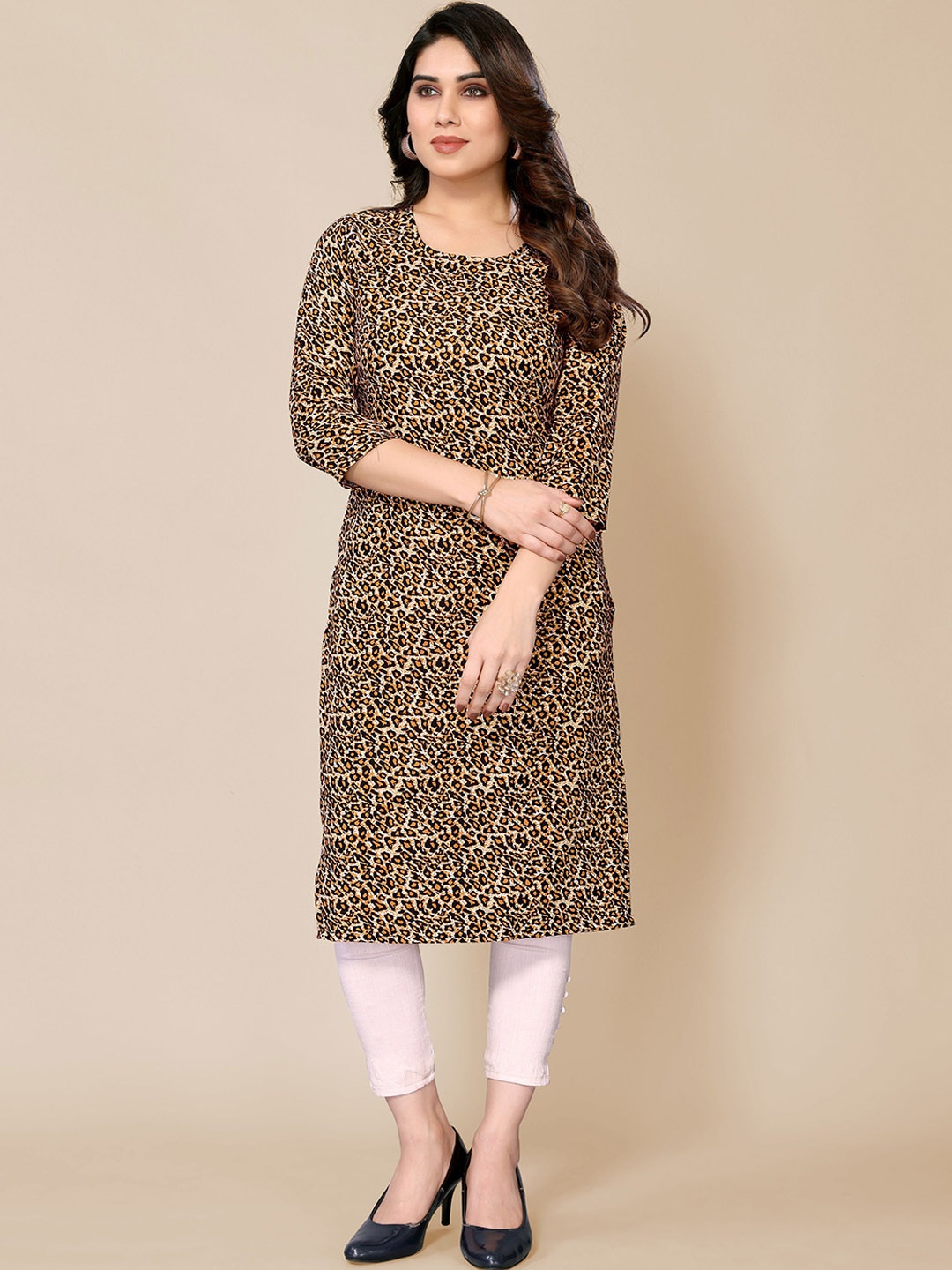 

Jimmy Paris Animal Printed Round Neck Straight Kurta, Yellow