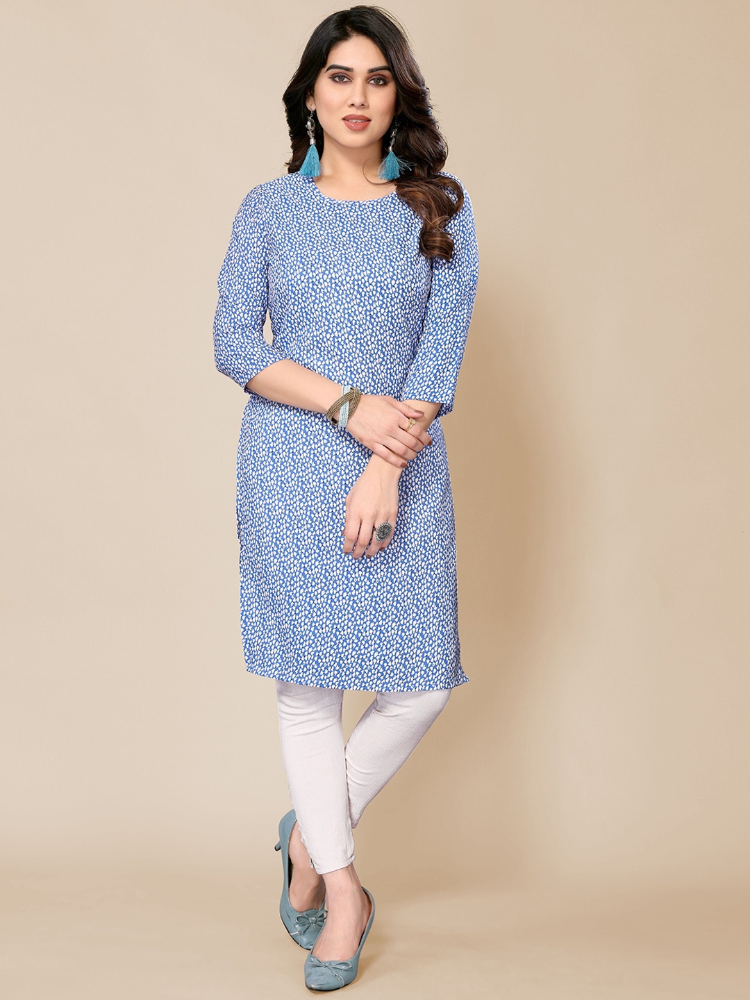 

Jimmy Paris Floral Printed Round Neck Three-Quarter Sleeves Kurta, Blue