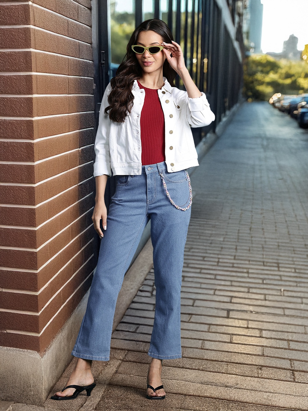 

DressBerry Women Stretchable Straight Fit Jeans with Chain, Blue