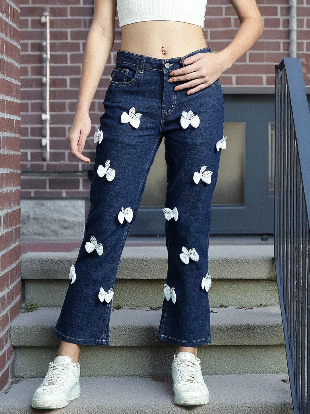 

DressBerry Women Stretchable Straight Fit Jeans with Bow-Detail, Navy blue