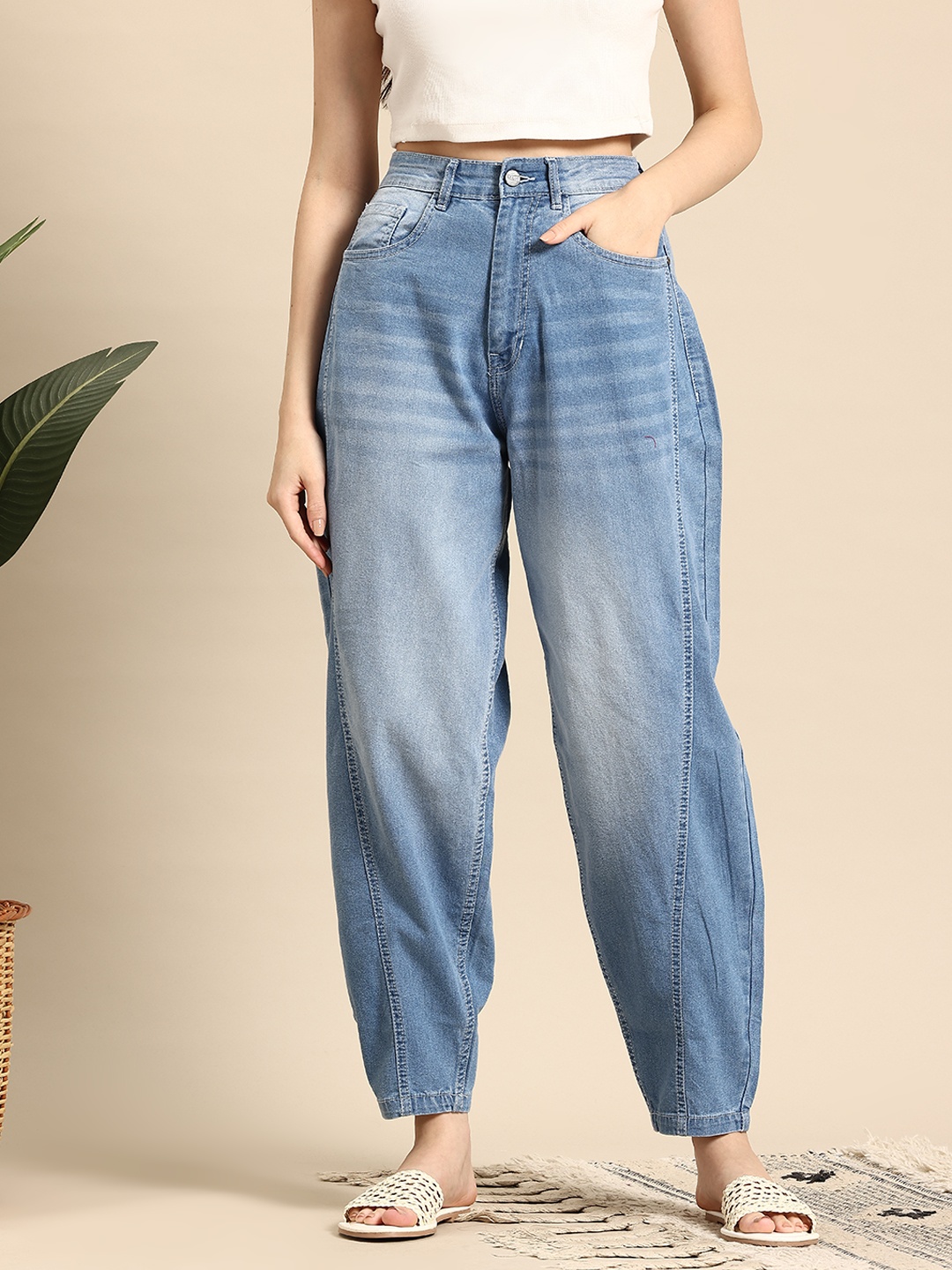 

Mast & Harbour Women Jogger Fit Cuffed Hem Jeans, Blue