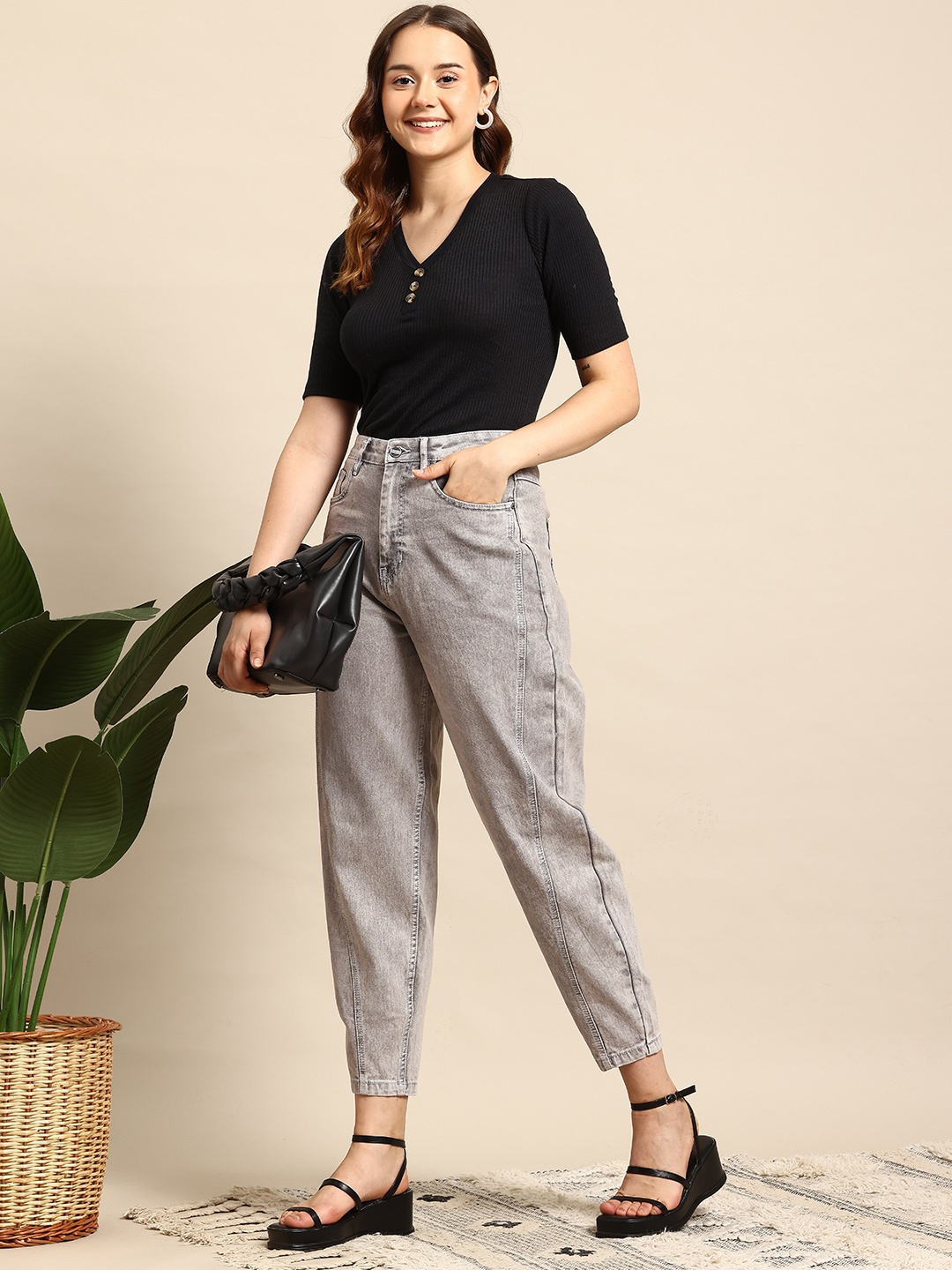 

Mast & Harbour Women Slouchy Fit Stretchable Jeans, Charcoal