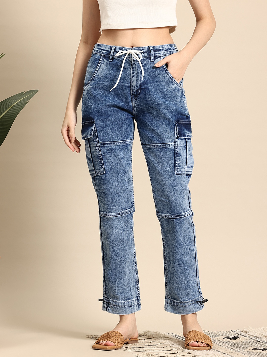 

Mast & Harbour Women Parachute Fit Cropped Jeans, Navy blue