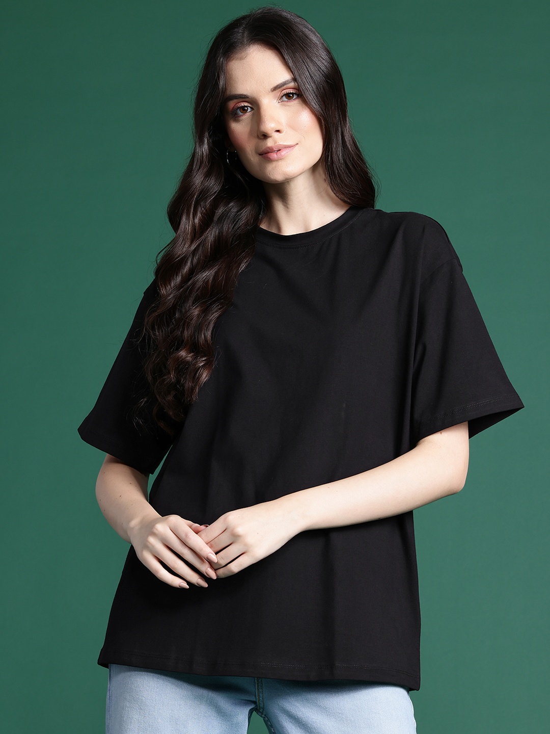 

DressBerry Relexed Fit Drop-Shoulder Sleeves T-shirt, Black