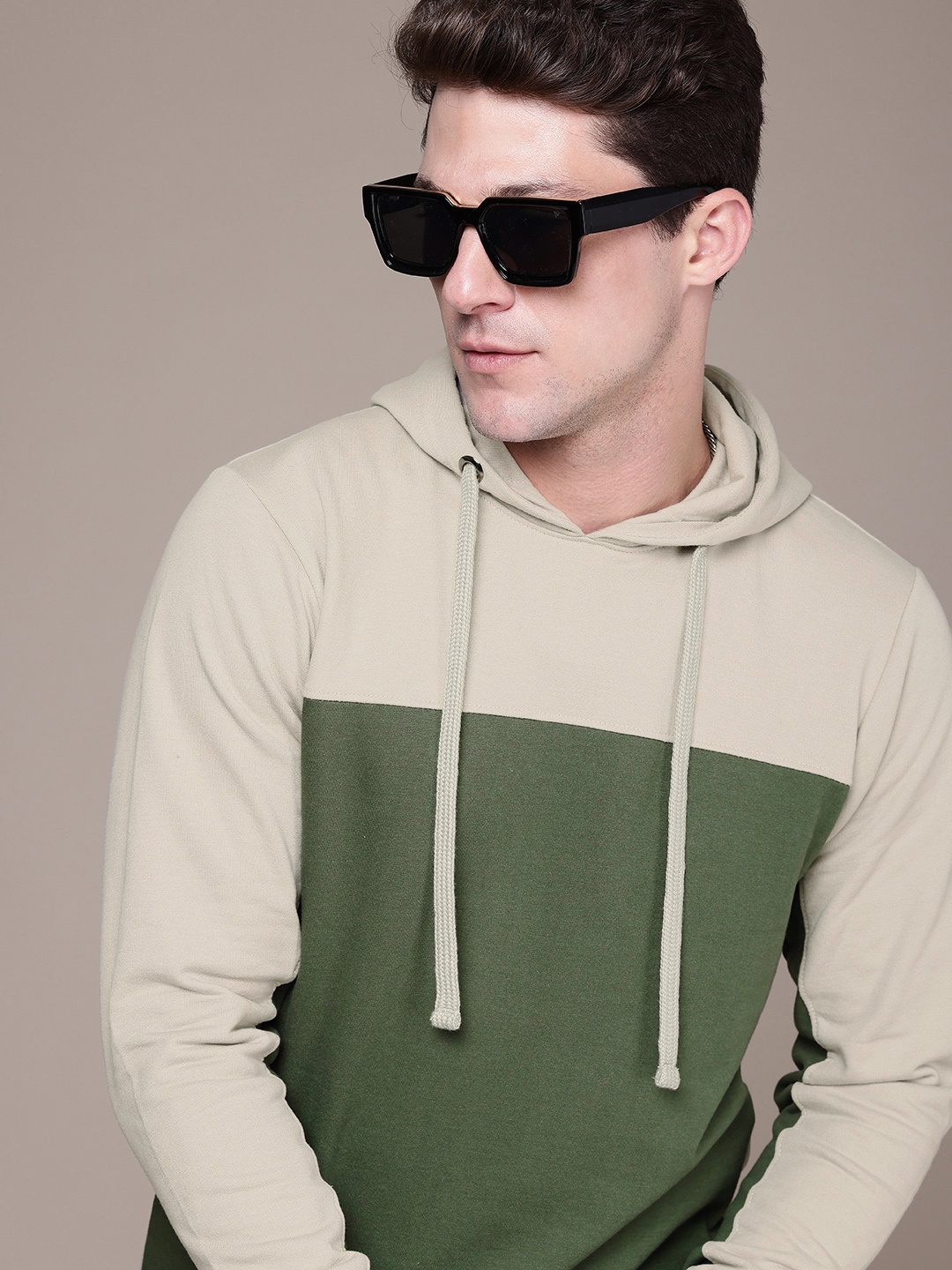 

The Roadster Life Co. Colourblocked Hooded Sweatshirt, Grey