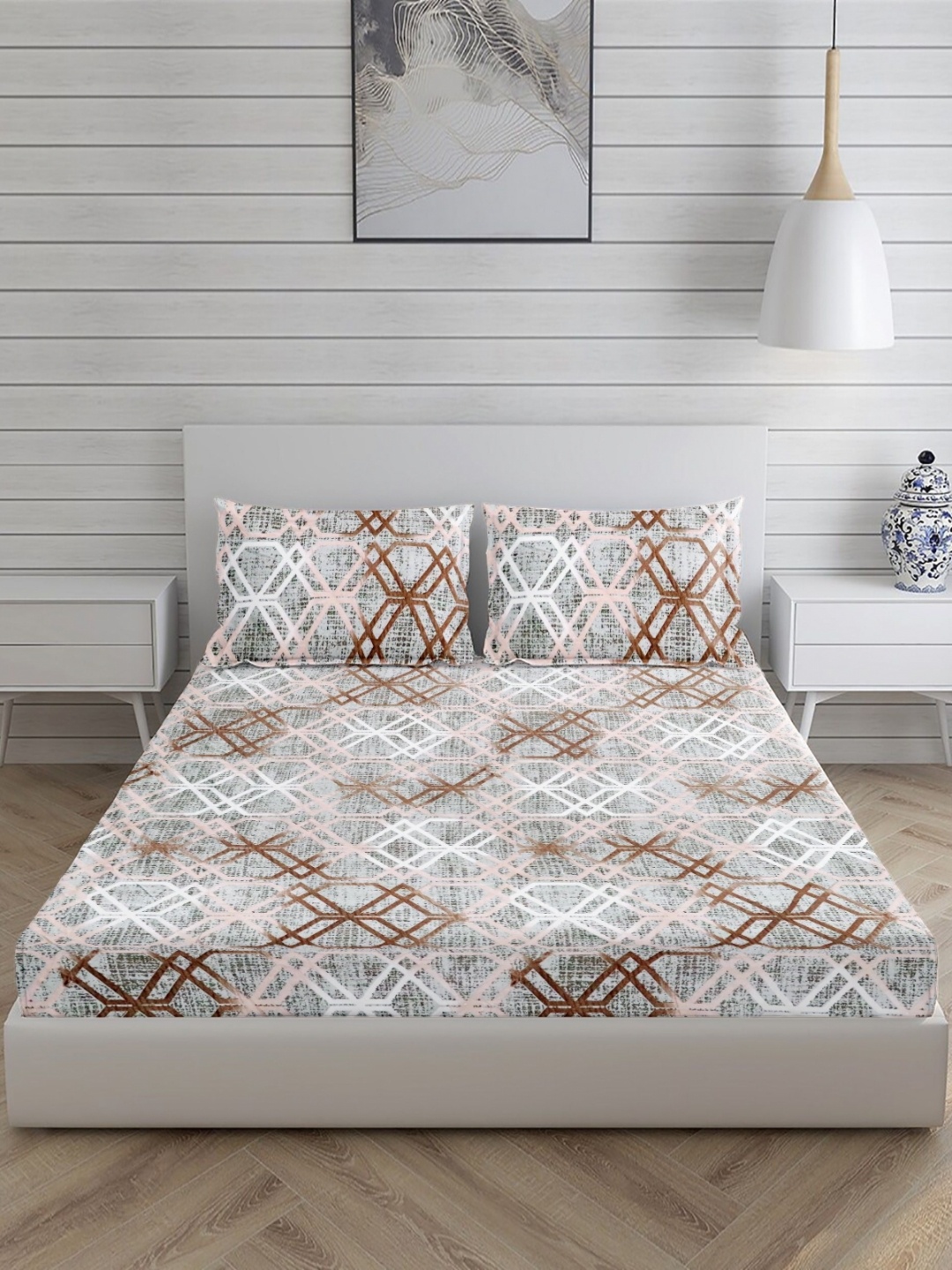 

RIDHAAN White & Blue Geometric 220 TC Cotton Queen Bedsheet With 2 Pillow Covers