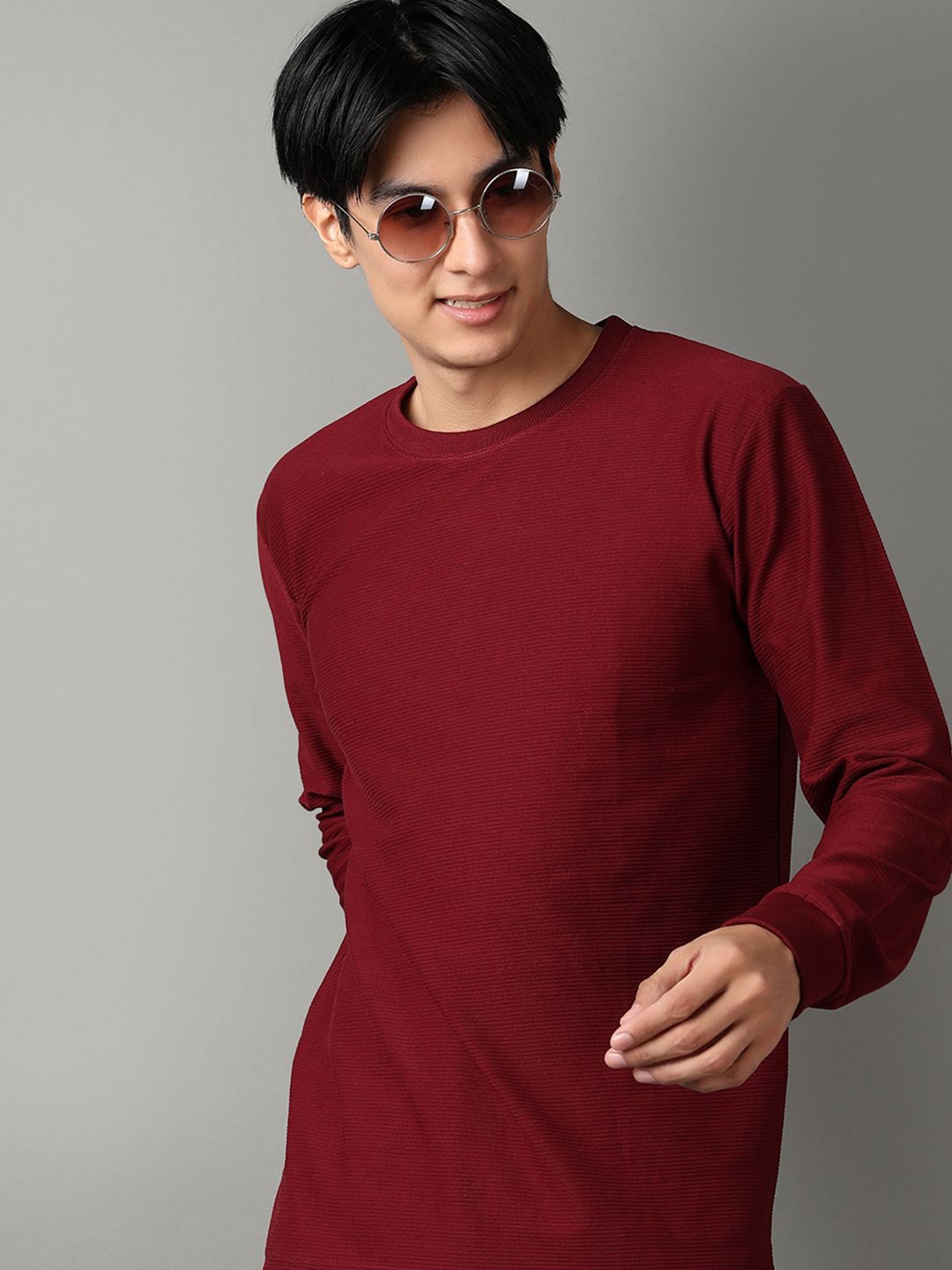 

V-Mart Men Solid Round Neck Cotton T-shirt, Maroon