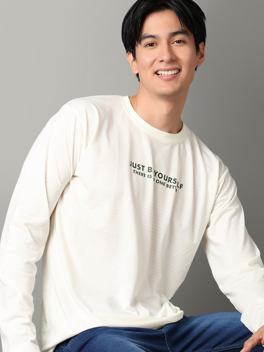 V-Mart Men Typography Printed Round Neck Cotton T-shirt, Off white
