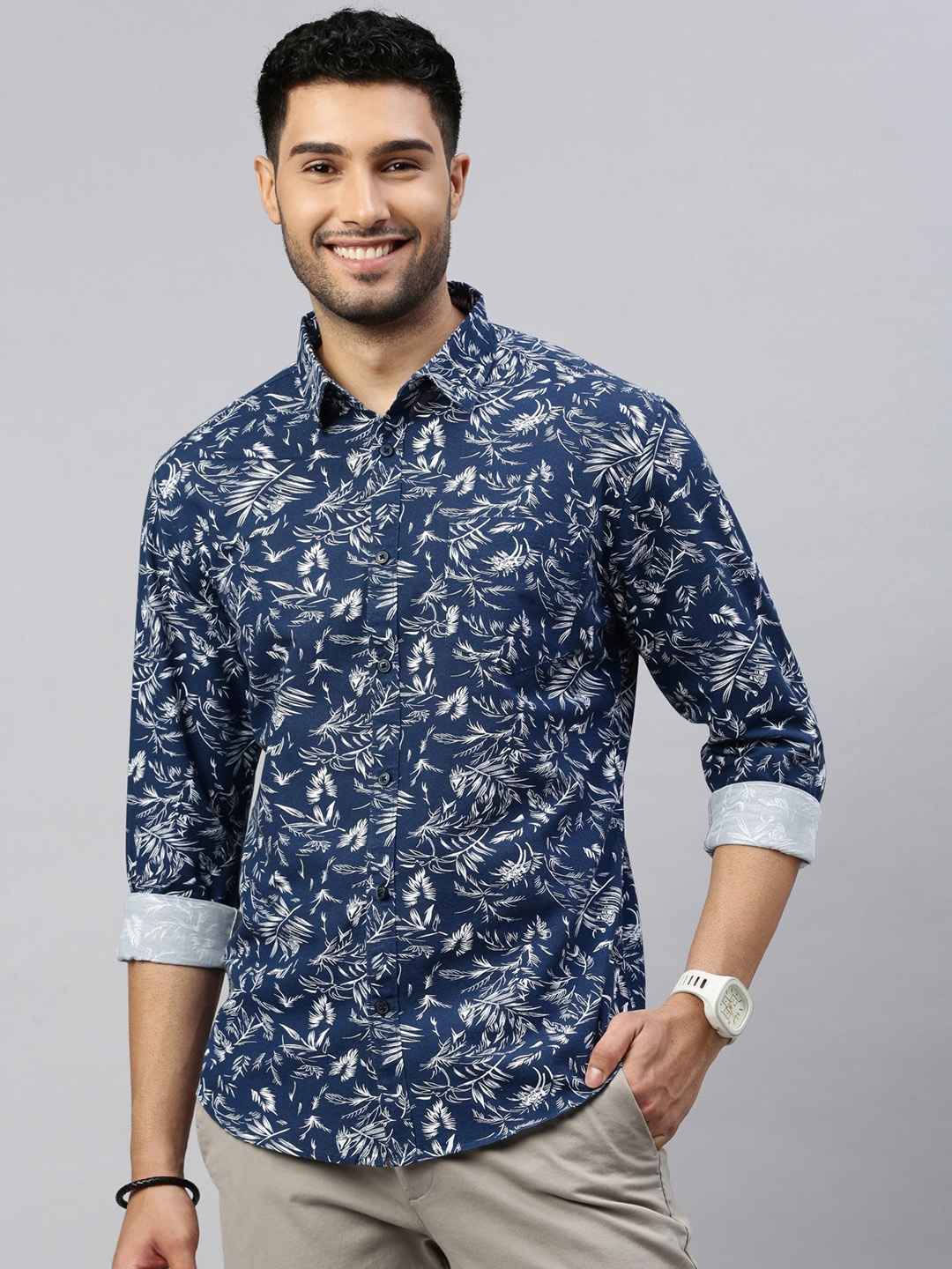 

British Club Men Standard Slim Fit Floral Opaque Printed Casual Shirt, Navy blue
