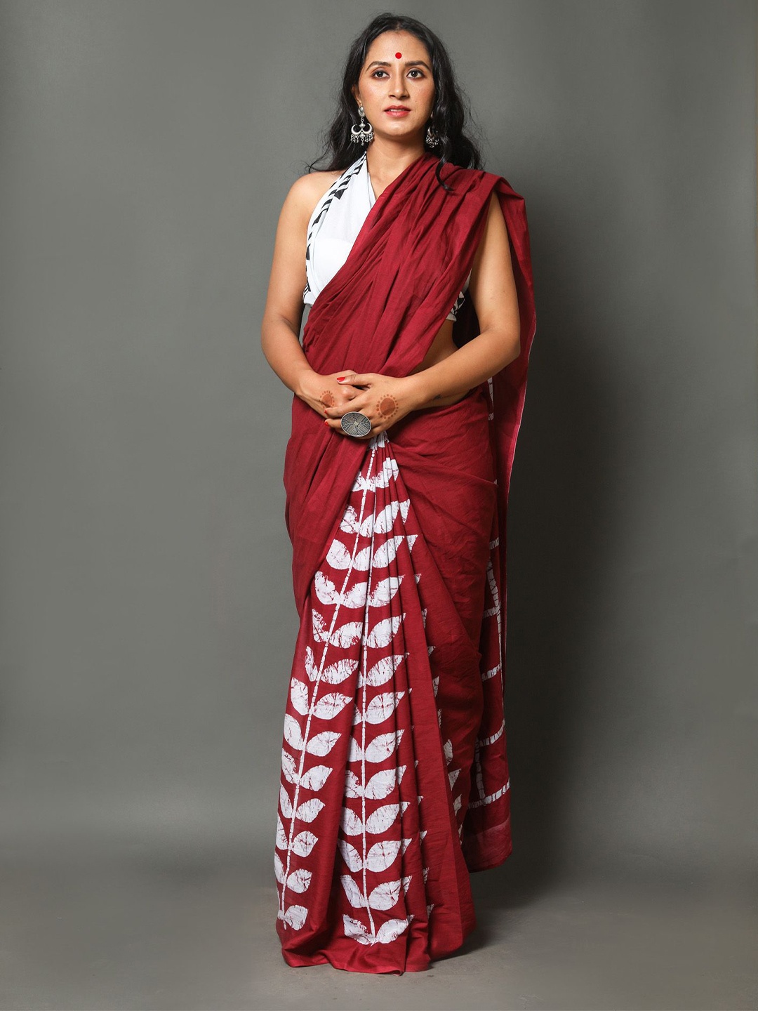 

JAIPURI PRINT Pure Cotton Half and Half Block Print Saree, Maroon