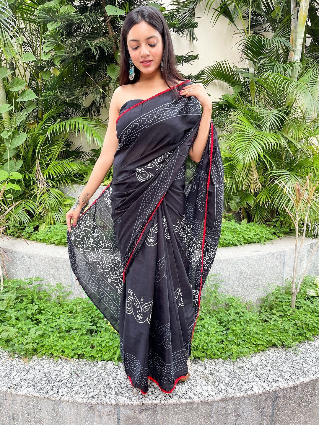 

JAIPURI PRINT Ethnic Motifs Pure Cotton Block Print Saree, Grey