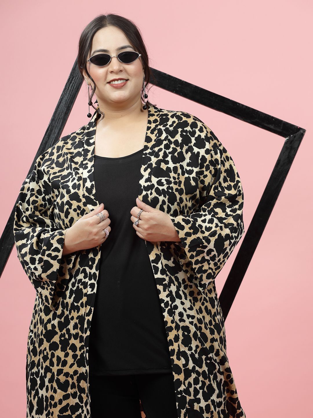 

EVERYDAY by ANI Plus Size Abstract Printed Longline Shrug, Black