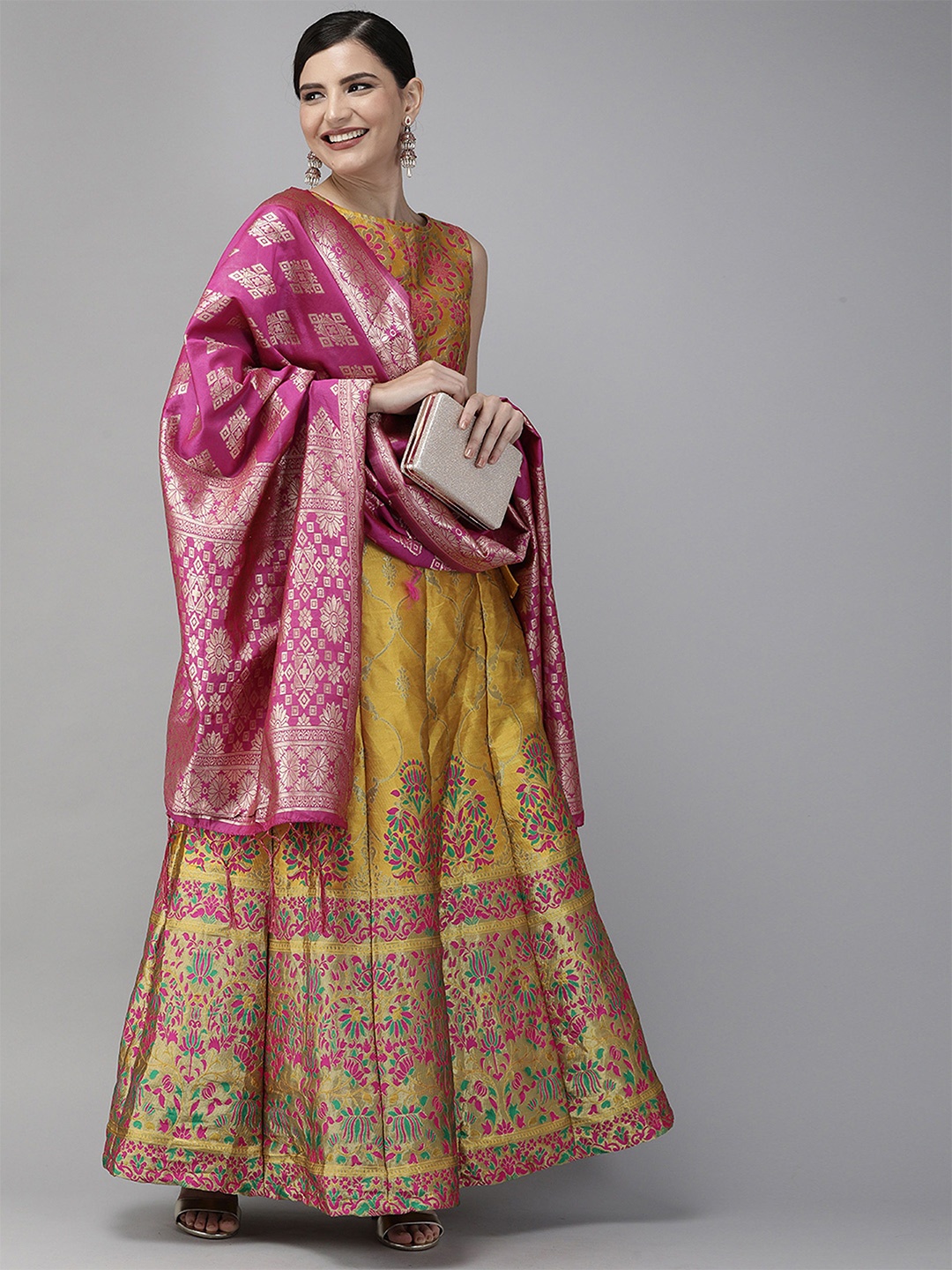 

MAGMINA Woven Design Semi-Stitched Lehenga & Unstitched Blouse With Dupatta, Yellow